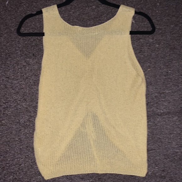 Yellow knit crop top - Picture 3 of 3